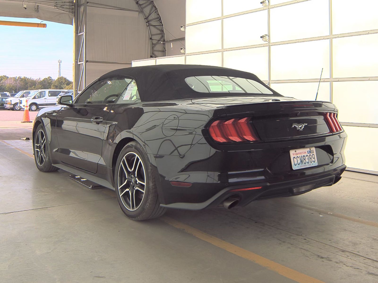 2022 Ford Mustang EcoBoost Premium RWD