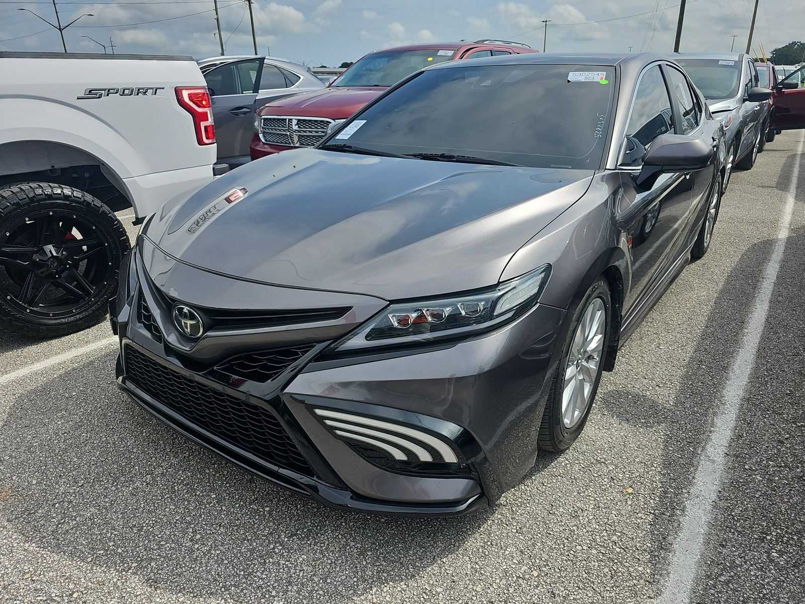 2021 Toyota Camry SE FWD
