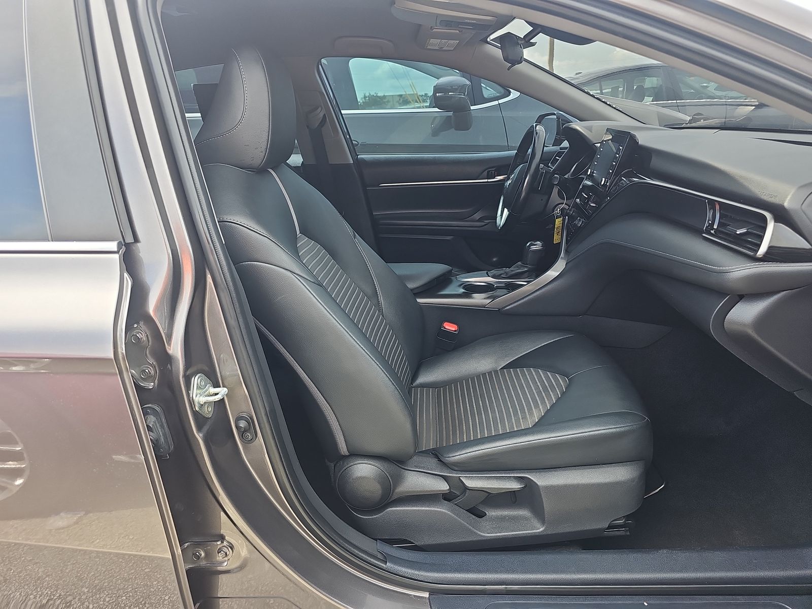 2021 Toyota Camry SE FWD