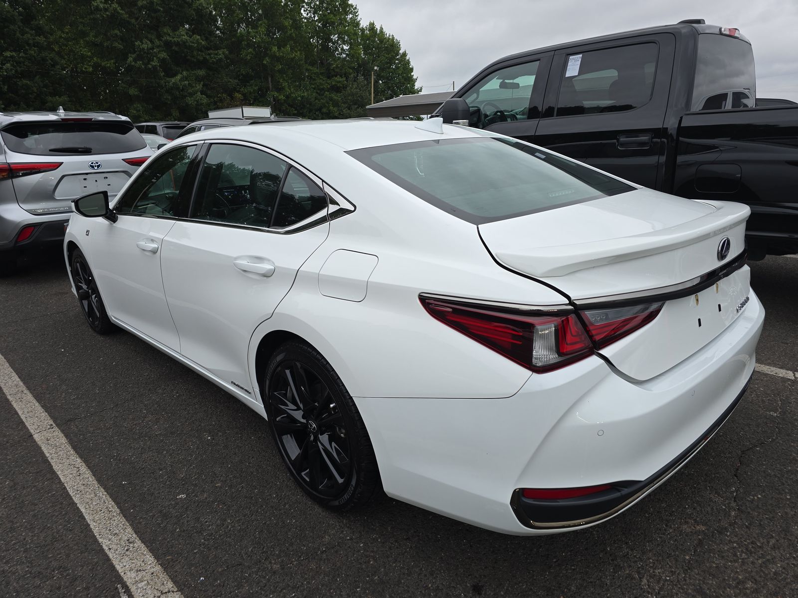 2022 Lexus ES ES 300h F SPORT FWD