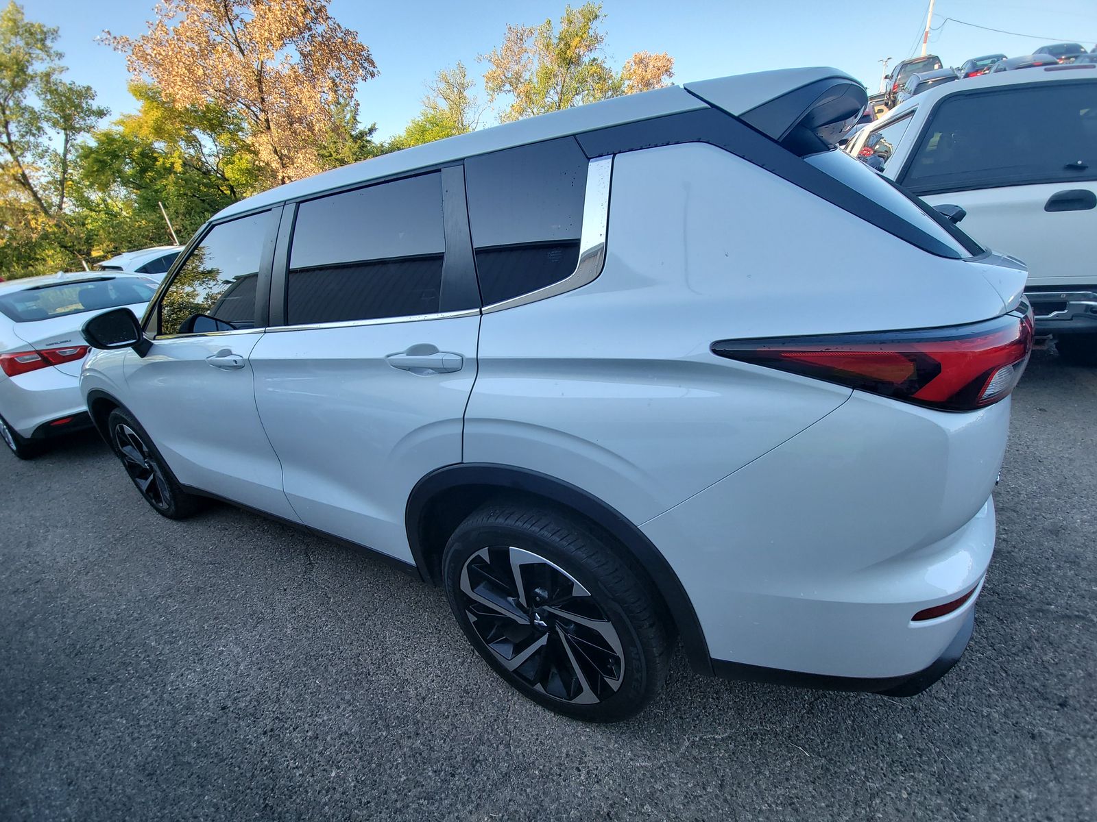 2022 Mitsubishi Outlander ES AWD