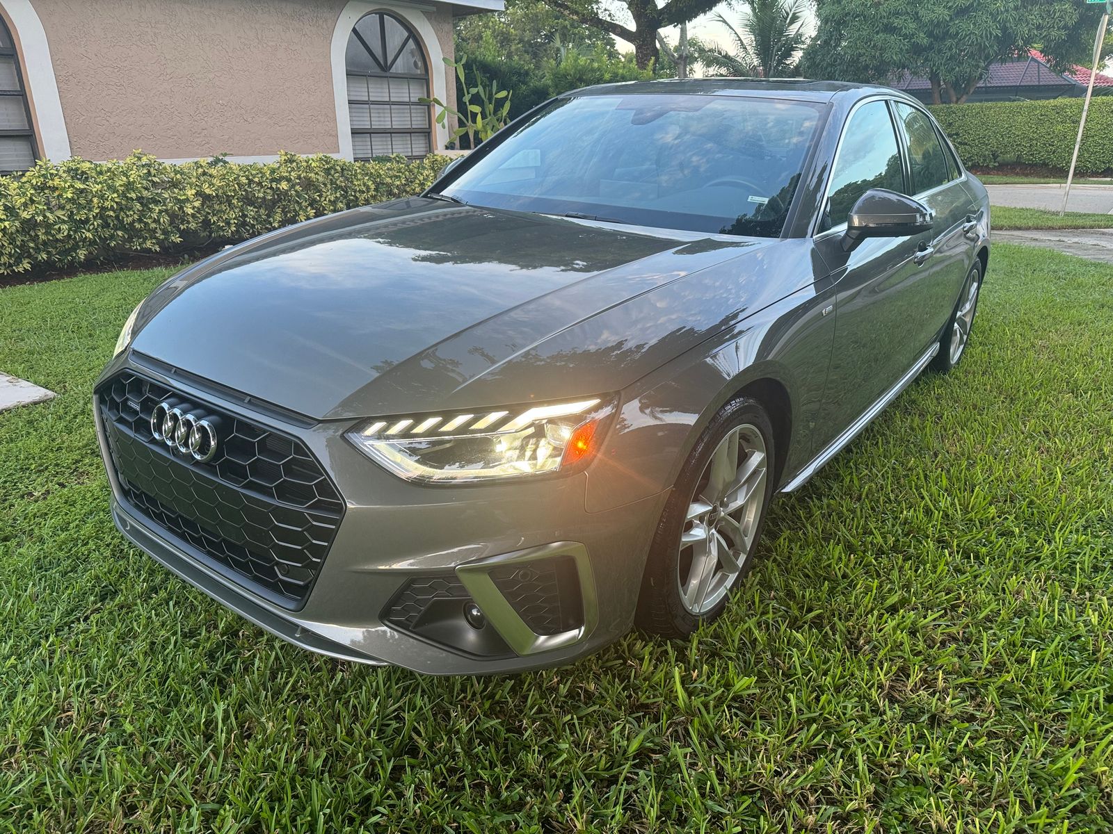 2024 Audi A4 Sedan S line Premium Plus 45 TFSI