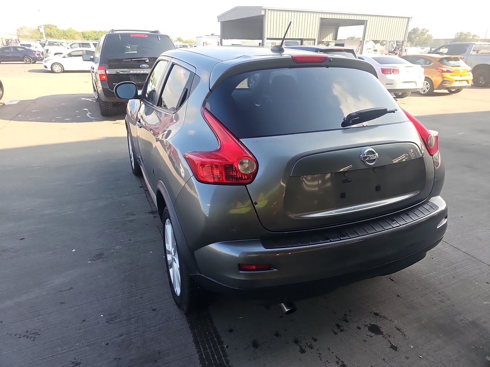 2011 Nissan JUKE SV FWD