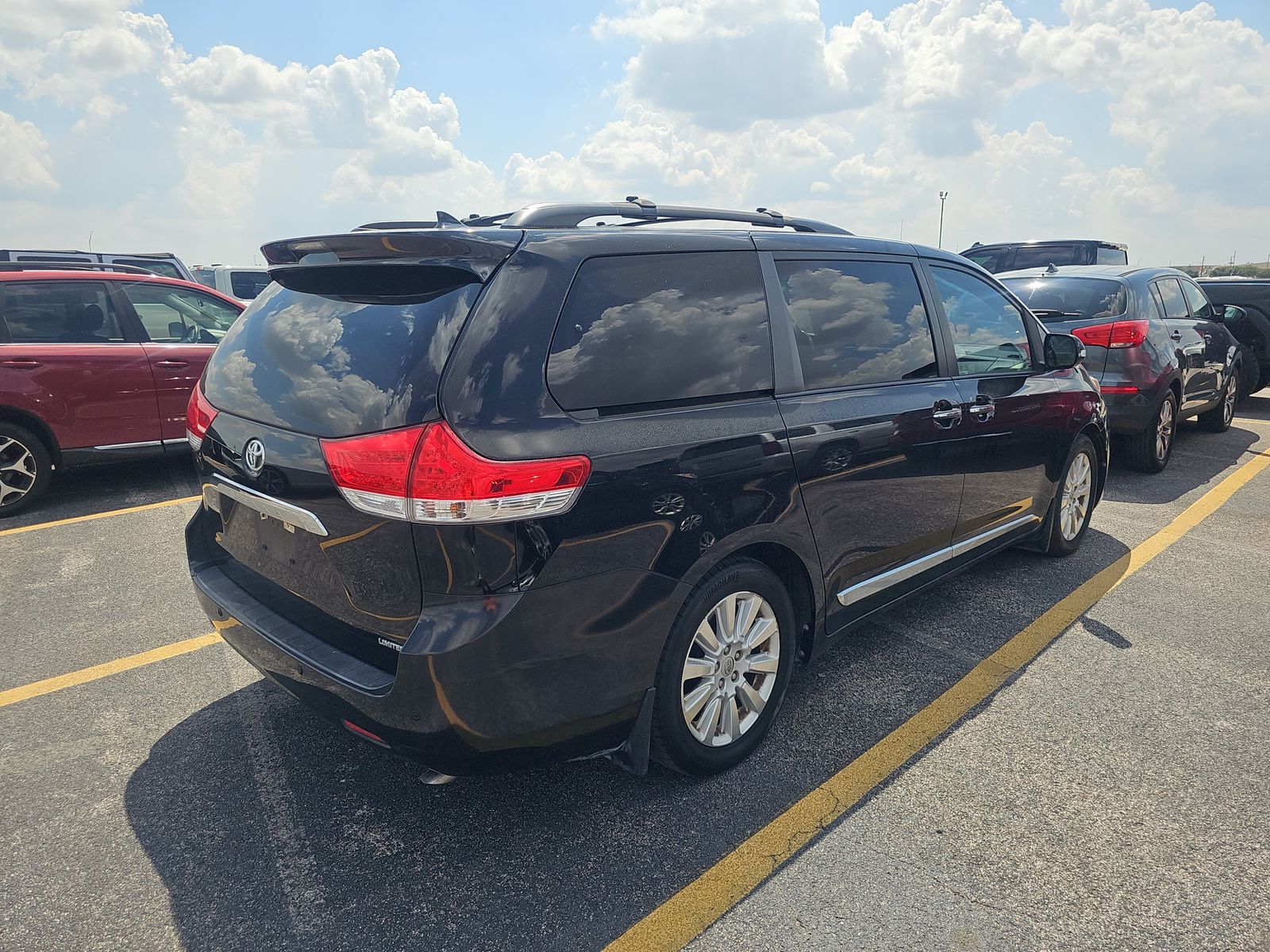 2013 Toyota Sienna Limited FWD