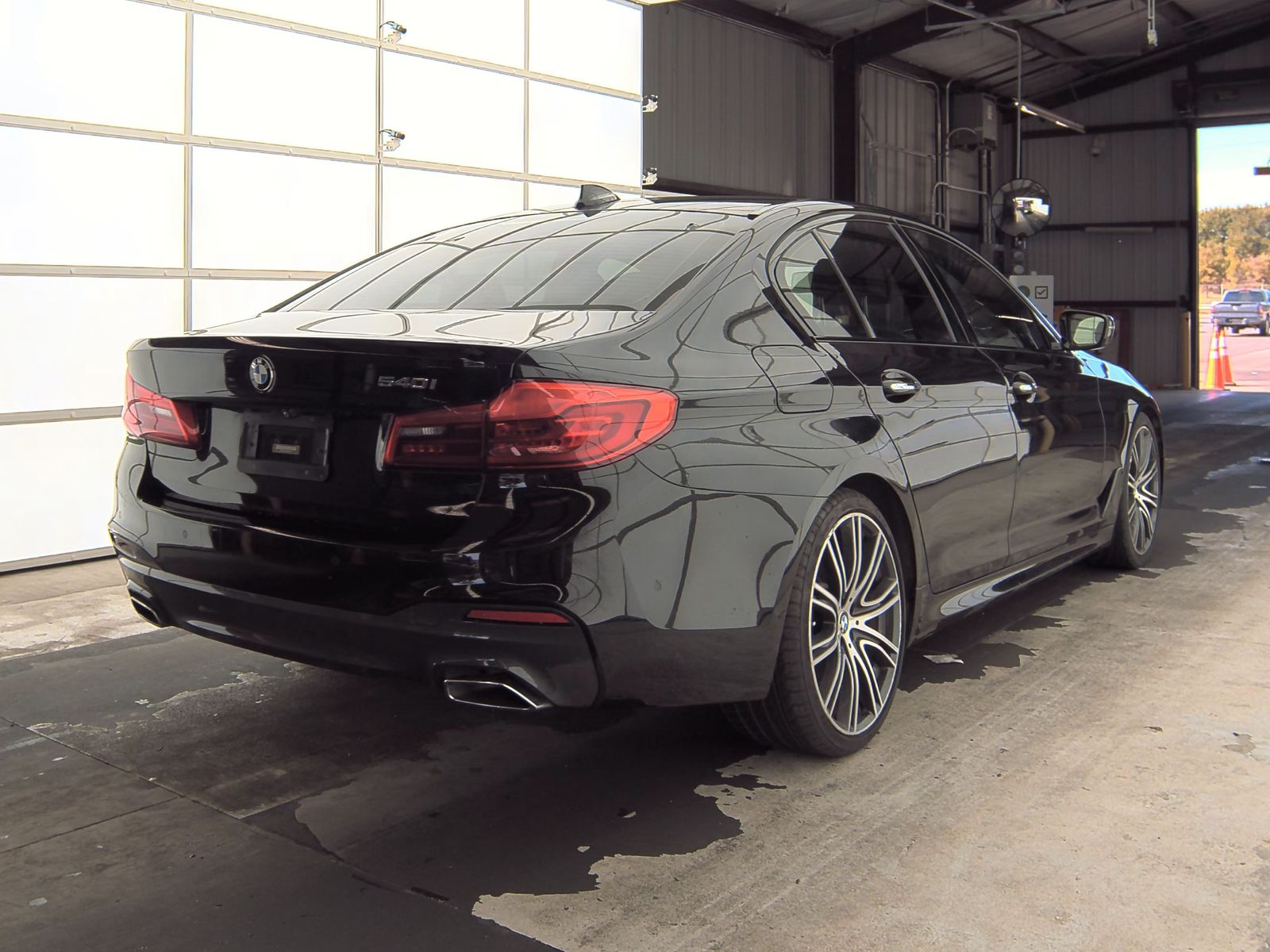 2018 BMW 5 Series 540i RWD