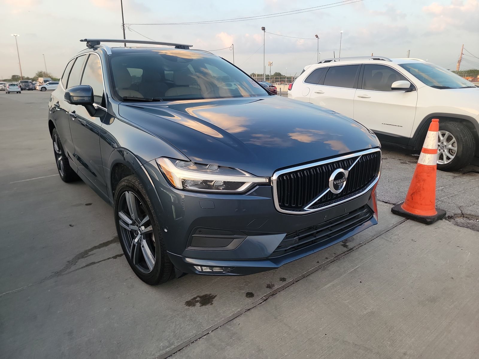 2018 Volvo XC60 T5 Momentum AWD