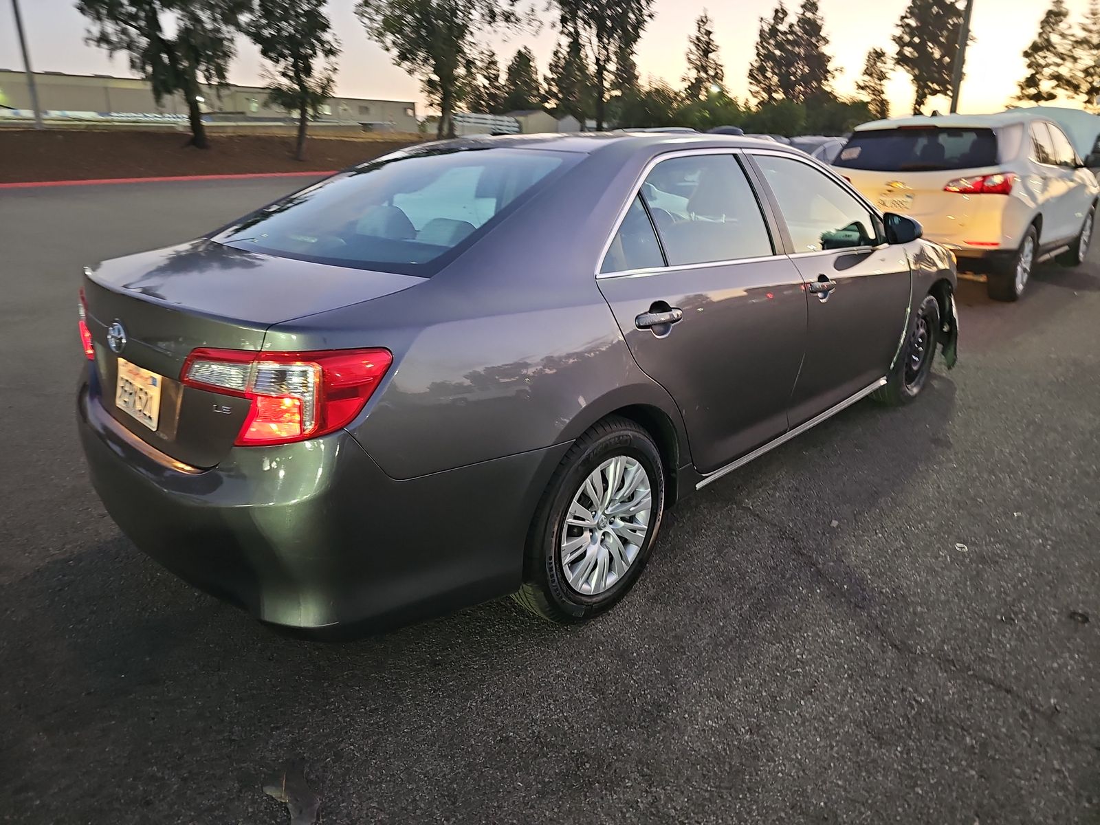 2014 Toyota Camry LE FWD