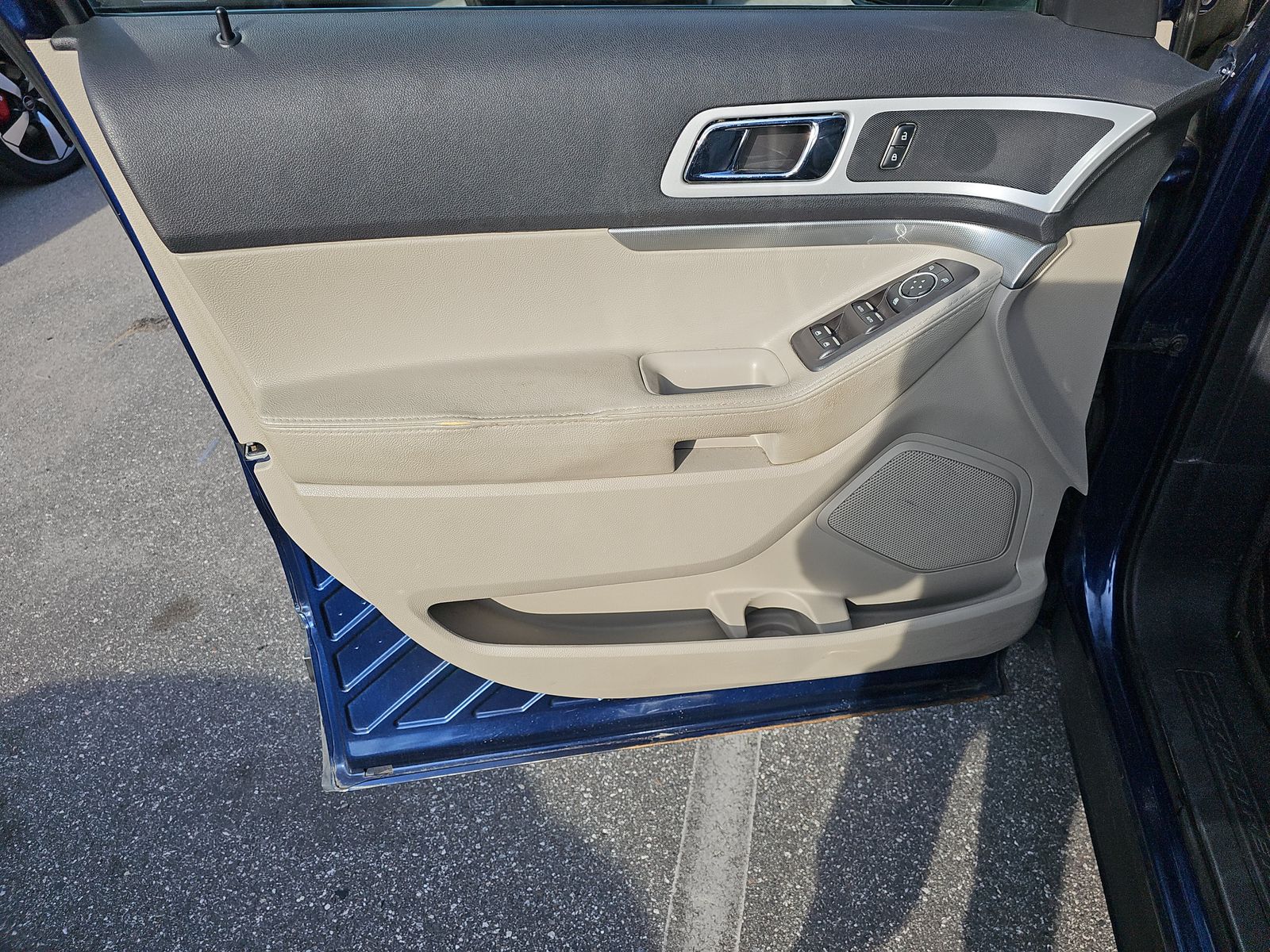 2012 Ford Explorer XLT AWD