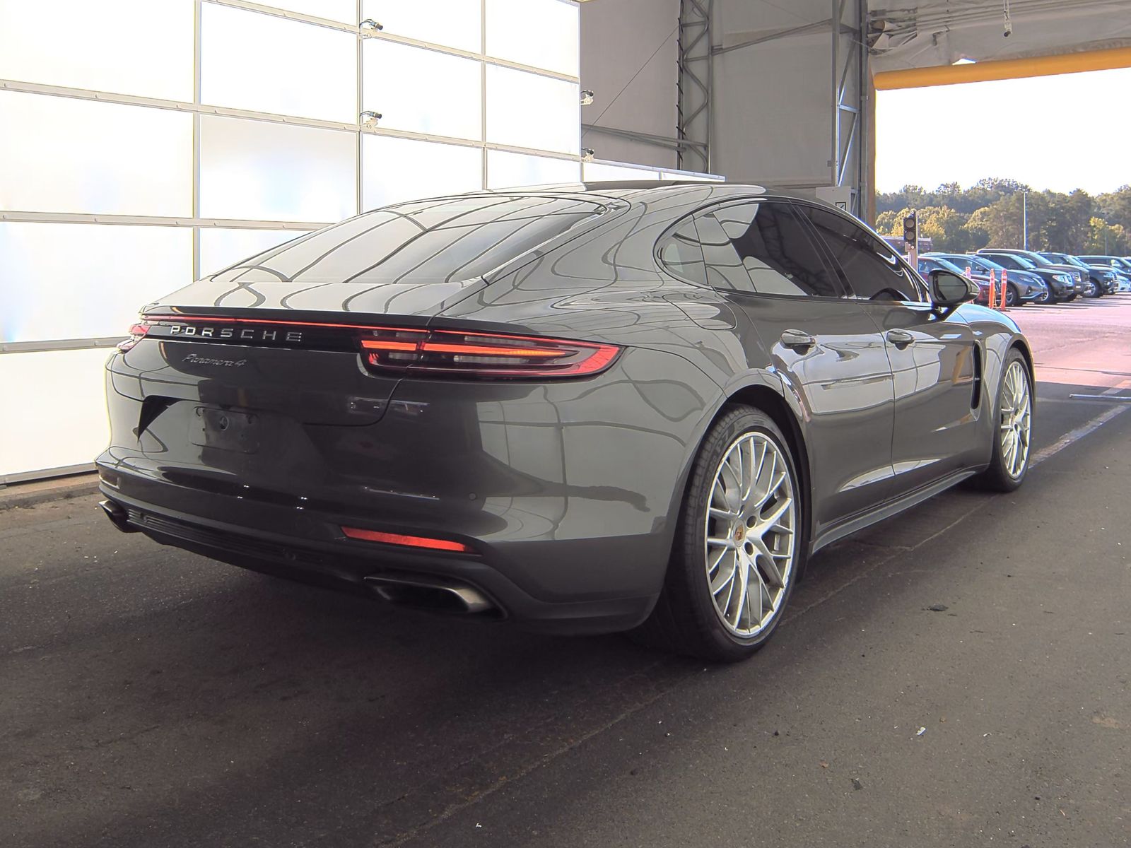 2018 Porsche Panamera 4 AWD