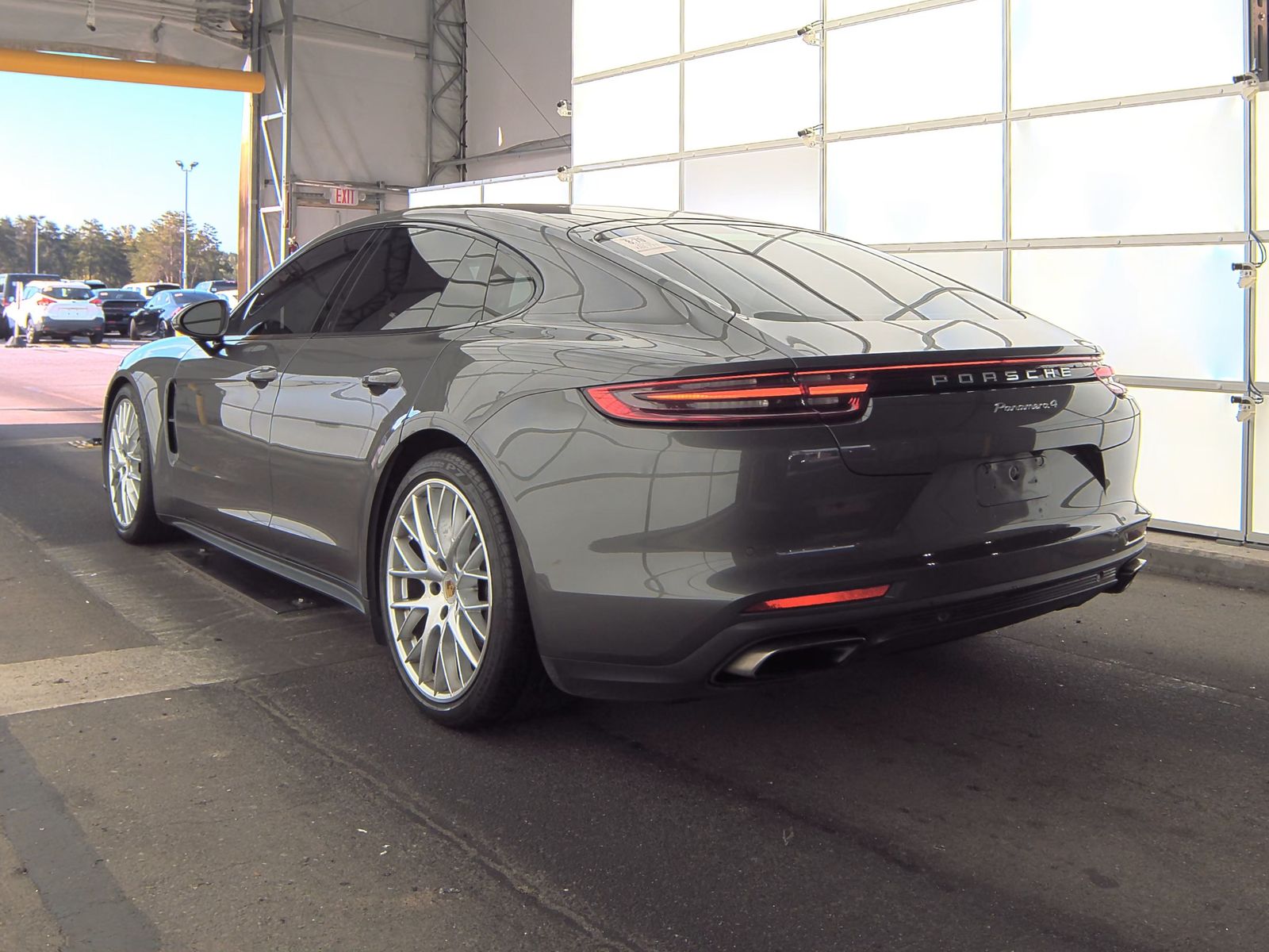 2018 Porsche Panamera 4 AWD