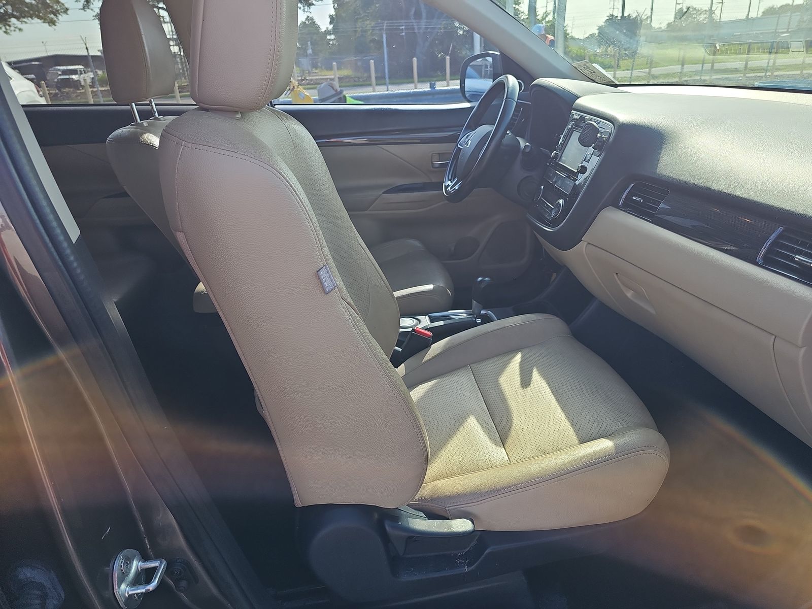 2016 Mitsubishi Outlander SE FWD