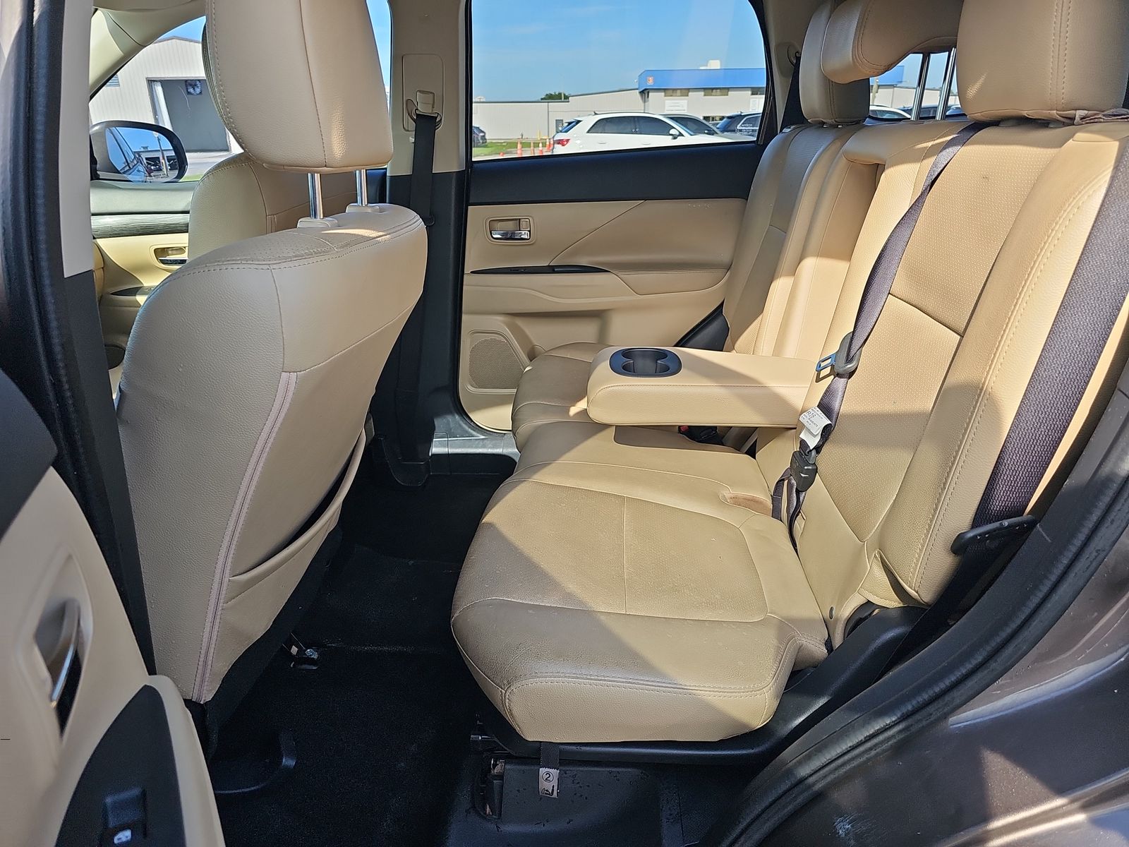 2016 Mitsubishi Outlander SE FWD