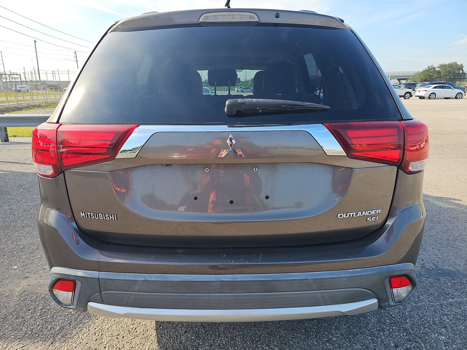 2016 Mitsubishi Outlander SE FWD
