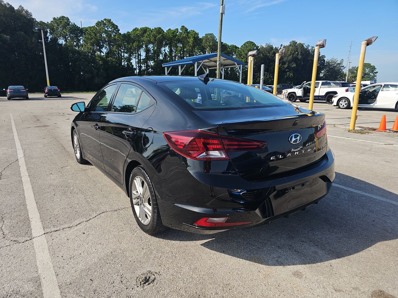 2020 Hyundai Elantra SEL FWD