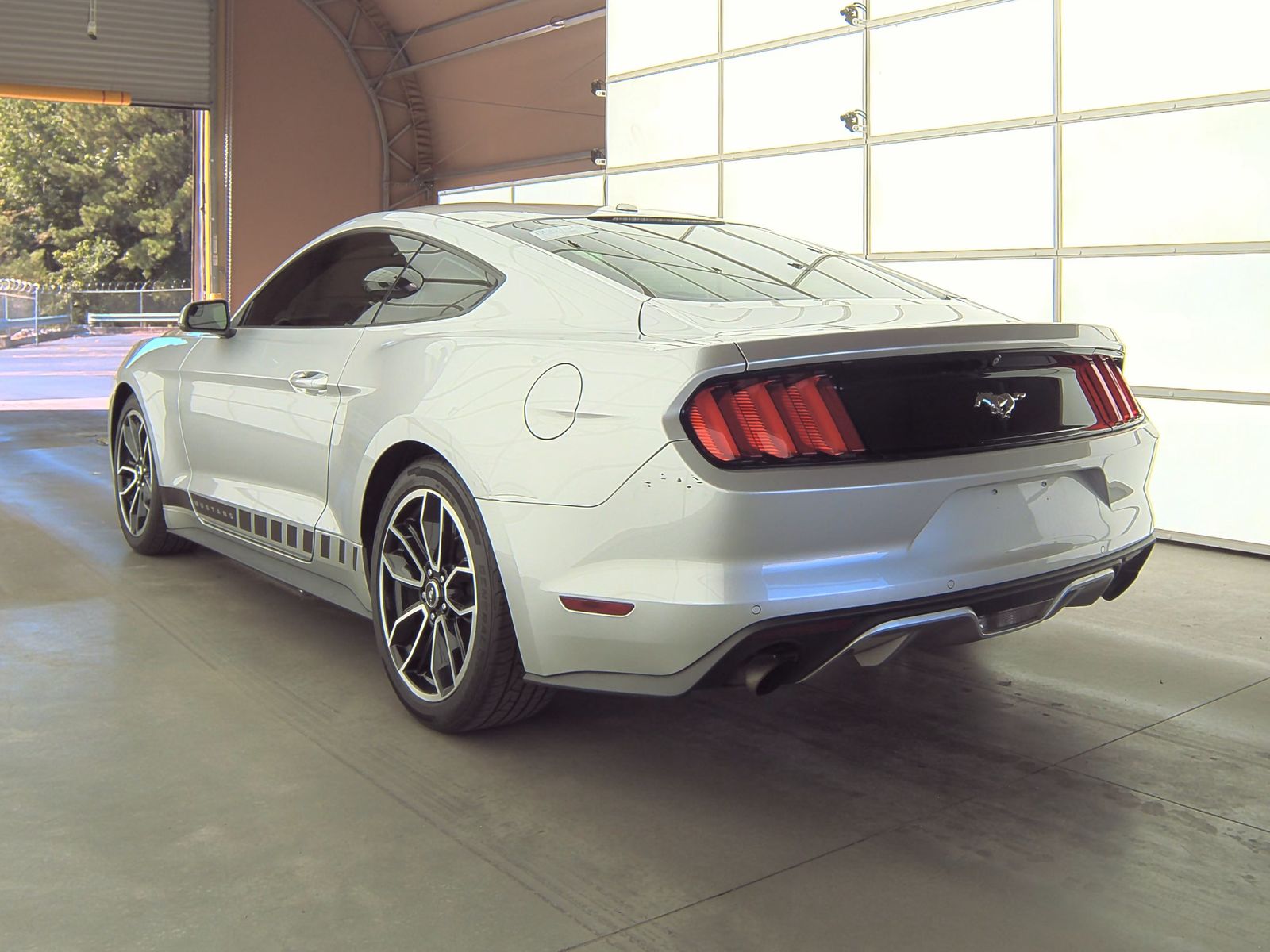 2015 Ford Mustang EcoBoost Premium RWD