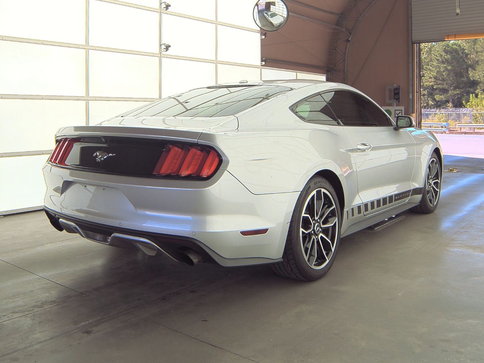 2015 Ford Mustang EcoBoost Premium RWD