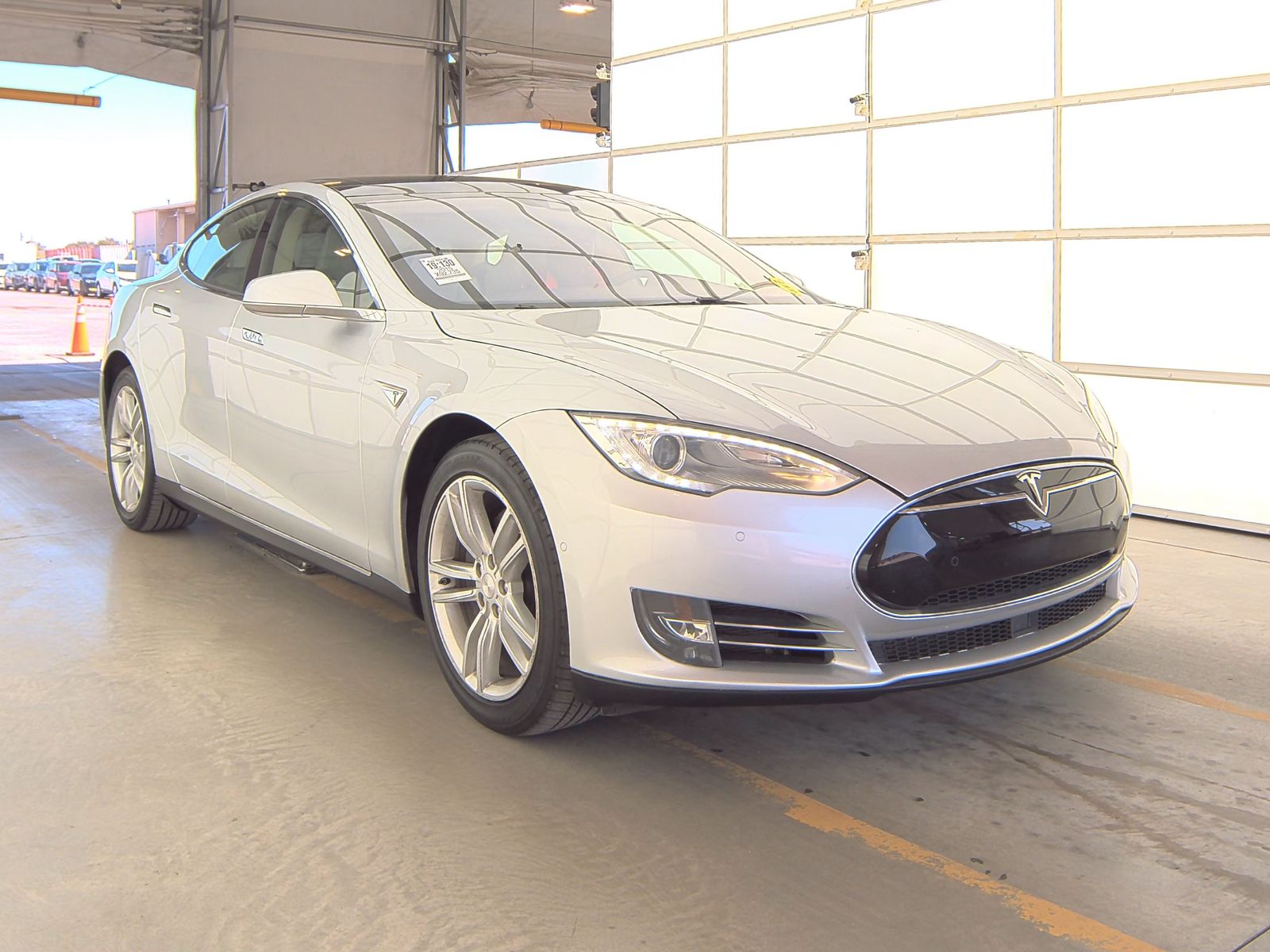 2015 Tesla Model S 85 RWD