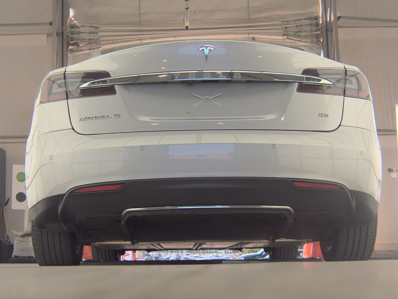 2015 Tesla Model S 85 RWD