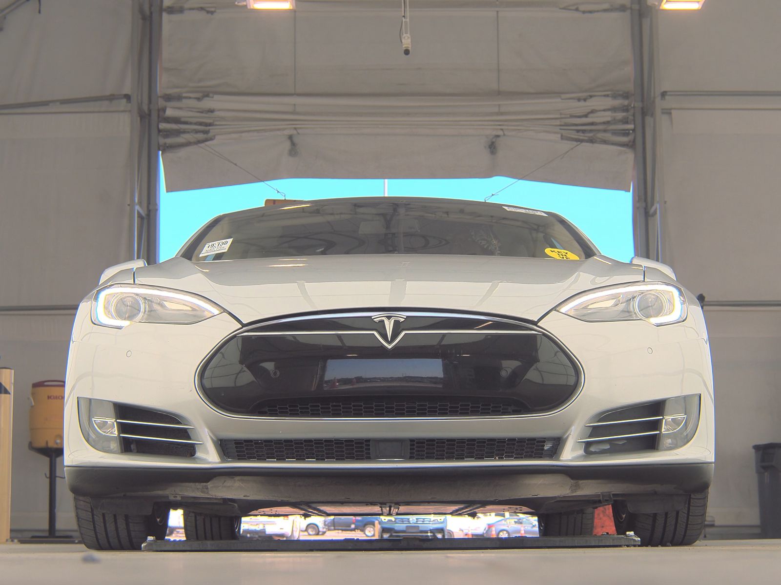 2015 Tesla Model S 85 RWD