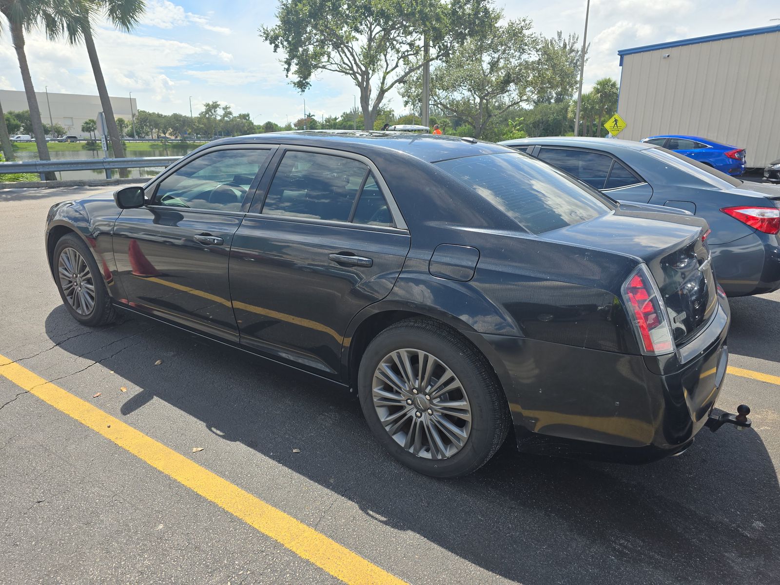 2014 Chrysler 300 C John Varvatos Limited Edition AWD