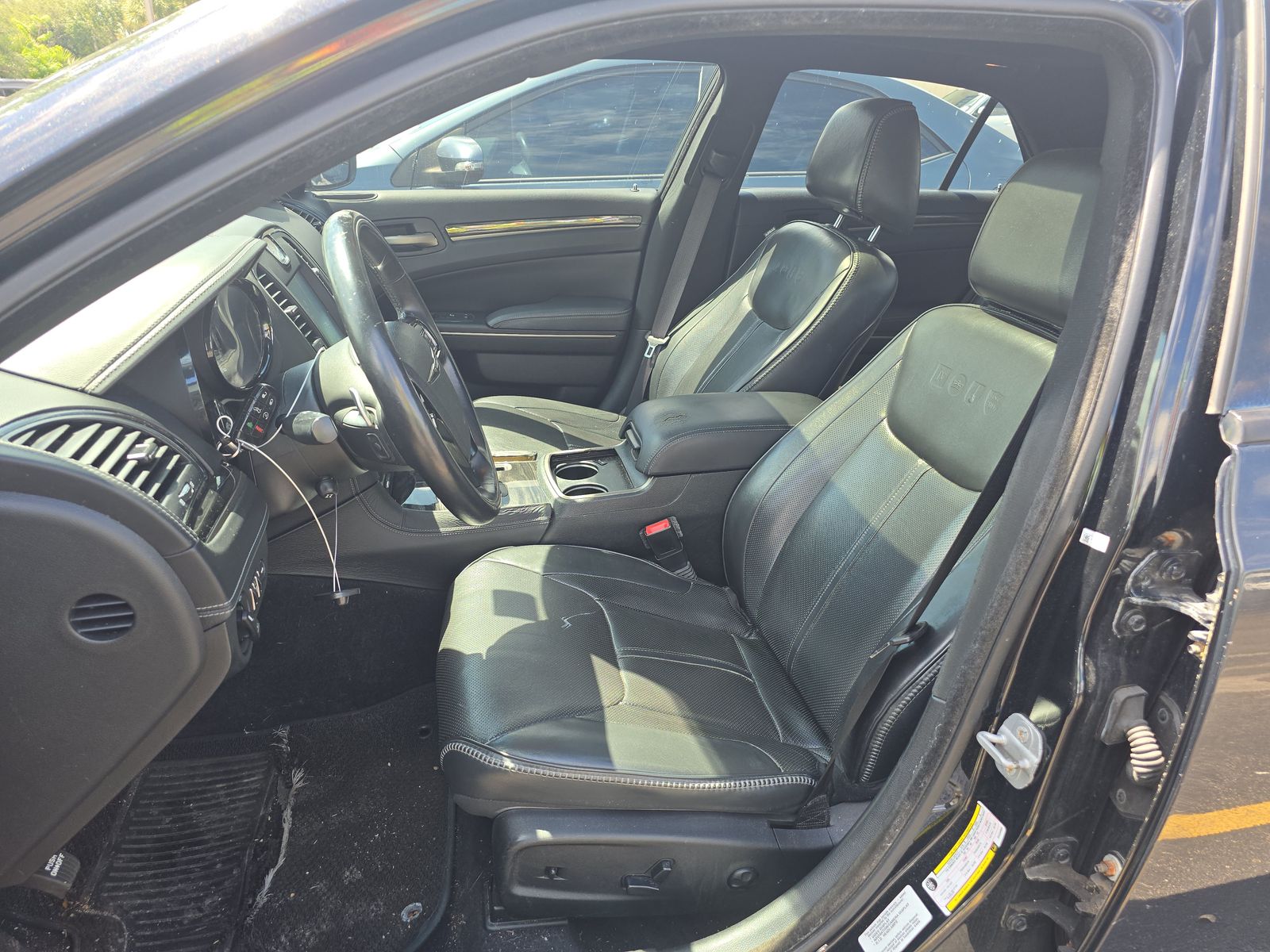 2014 Chrysler 300 C John Varvatos Limited Edition AWD