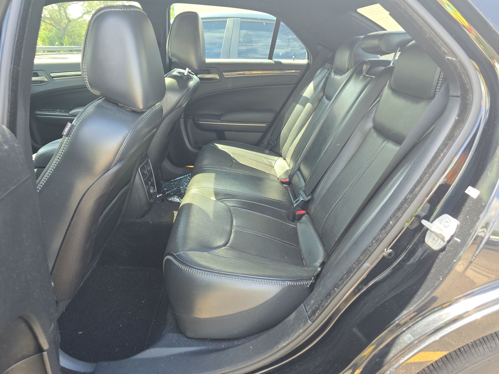 2014 Chrysler 300 C John Varvatos Limited Edition AWD
