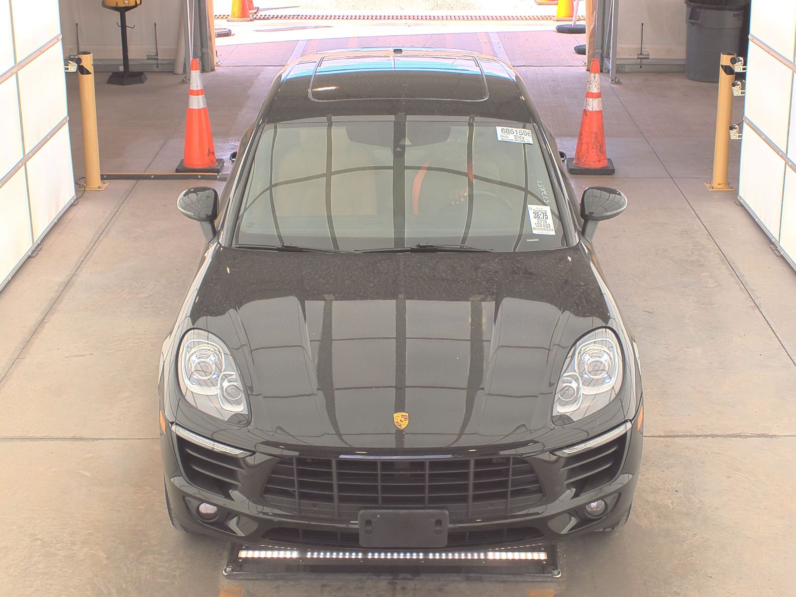 2018 Porsche Macan Base AWD