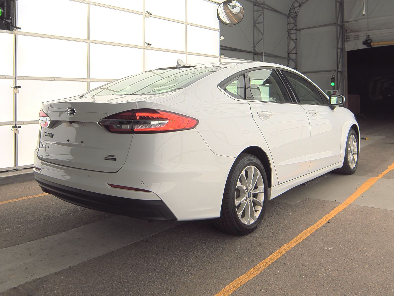 2020 Ford Fusion Hybrid SE FWD