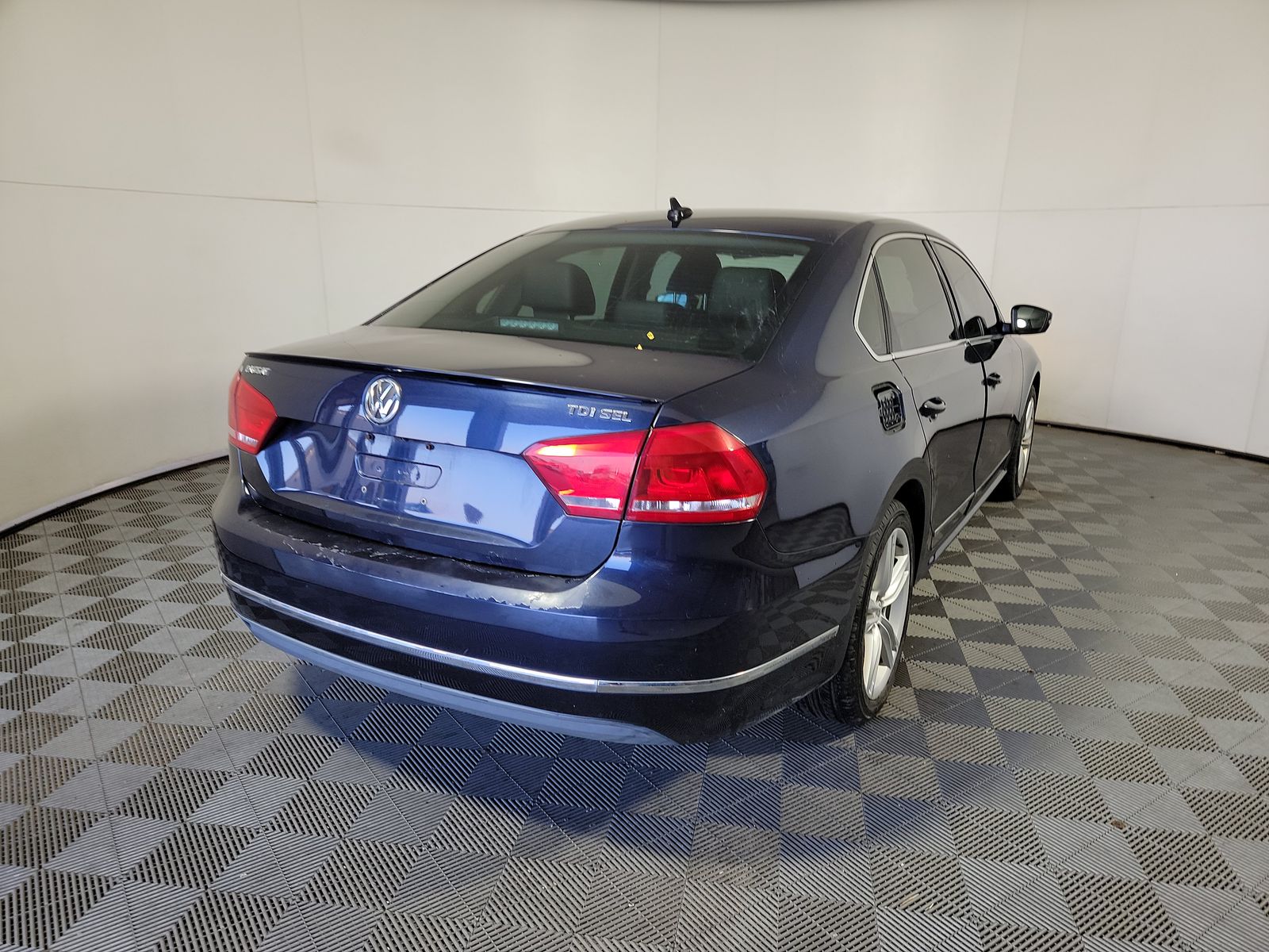 2013 Volkswagen Passat 2.0L TDI SEL Premium FWD