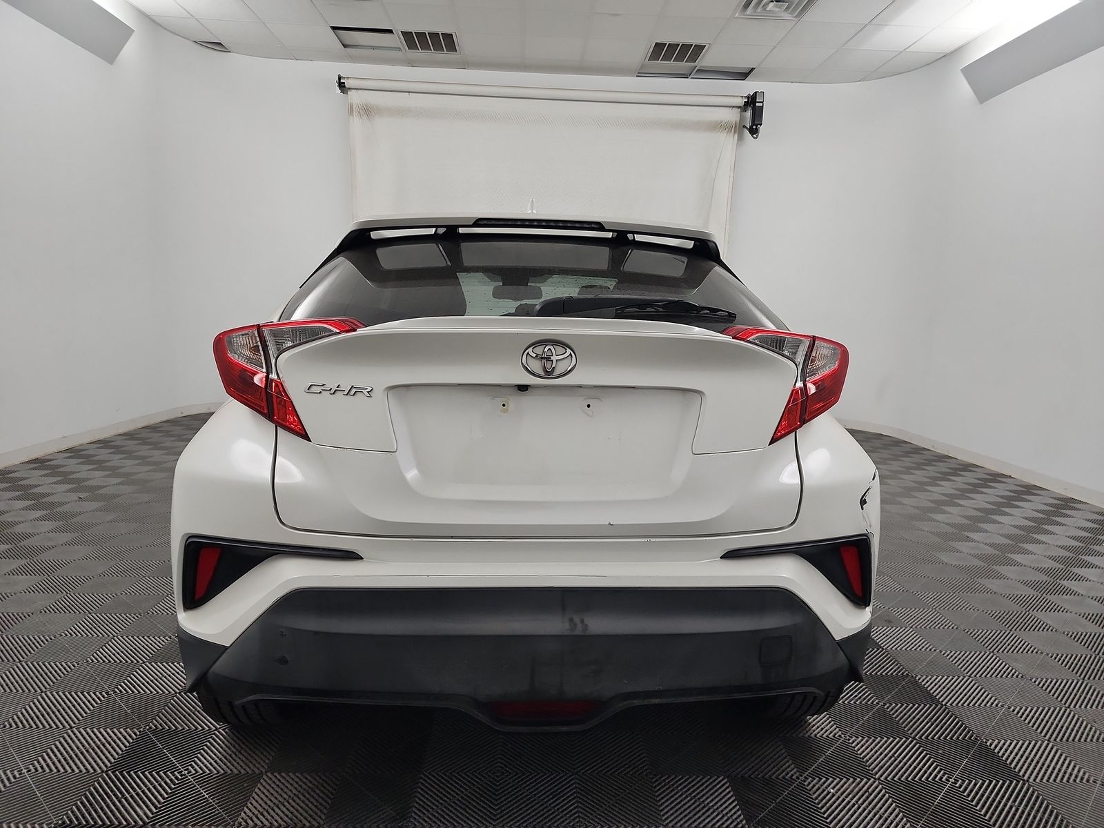 2018 Toyota C-HR XLE Premium FWD