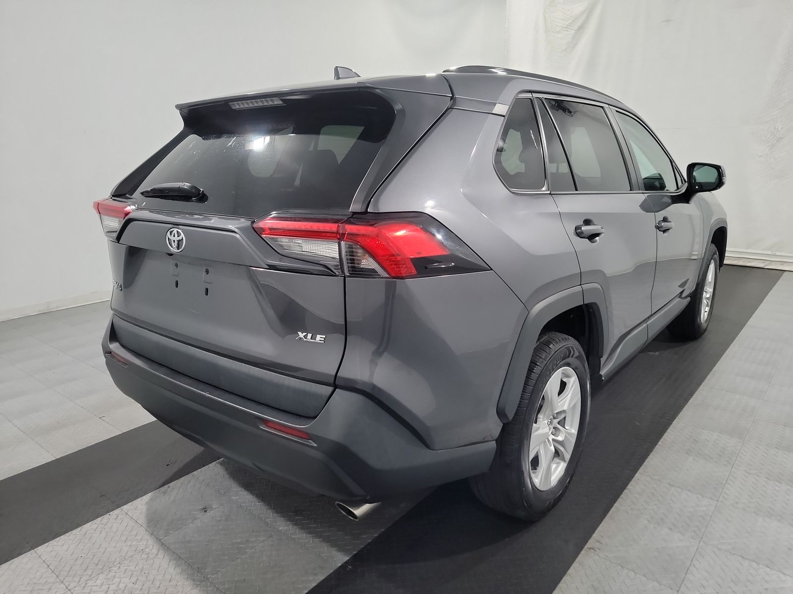 2021 Toyota RAV4 XLE FWD