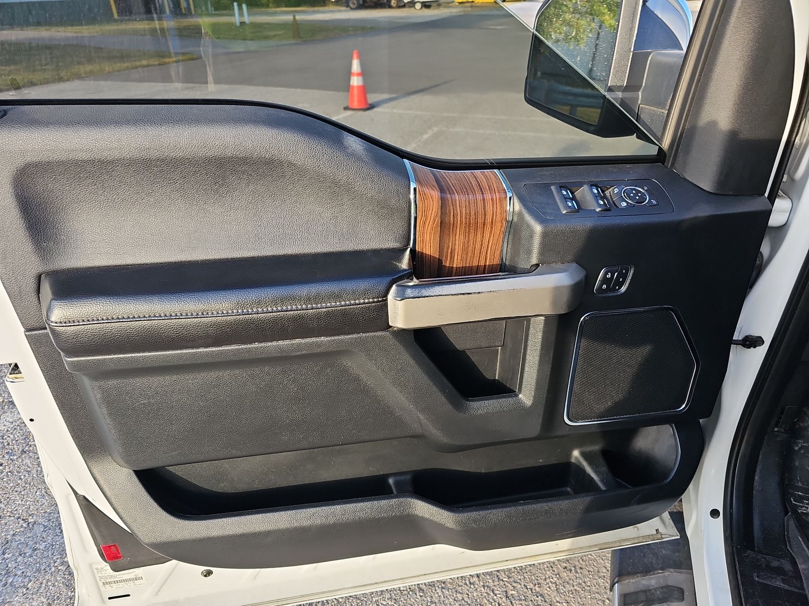 2015 Ford F-150 Lariat RWD