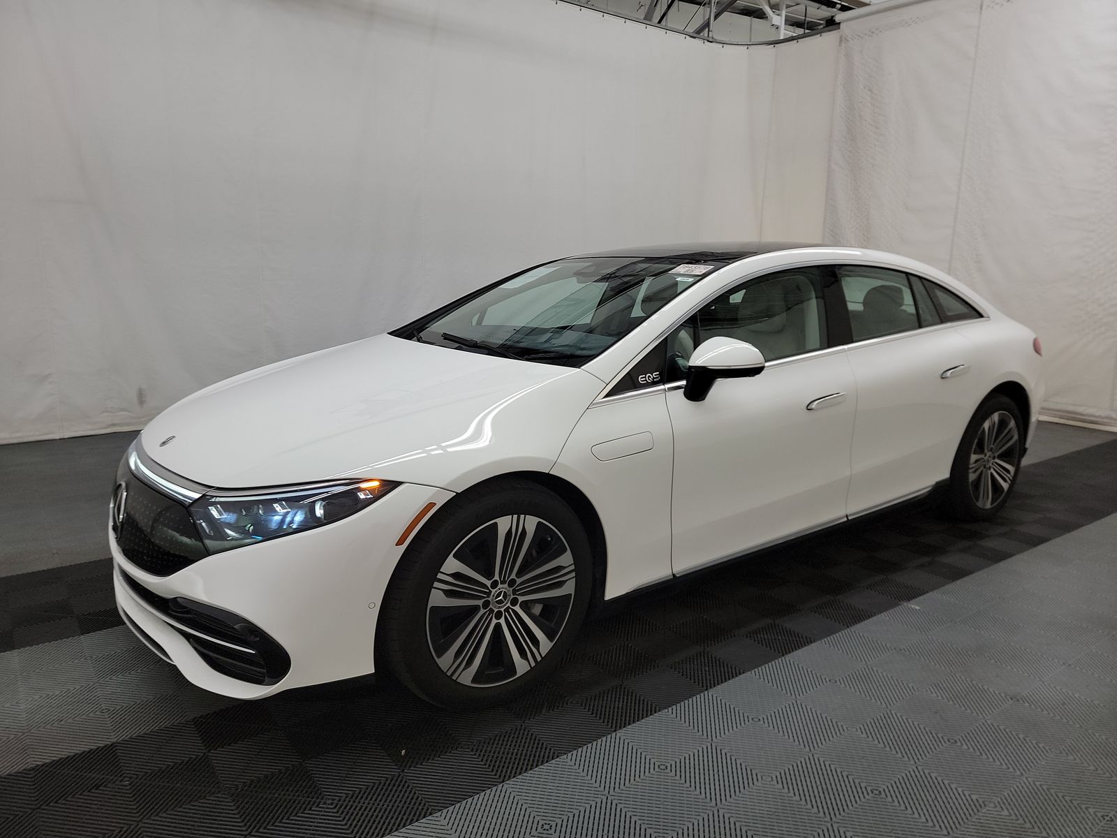 2022 Mercedes-Benz EQS 450+