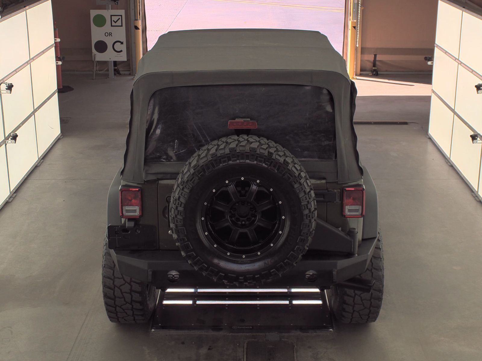 2016 Jeep Wrangler Unlimited Rubicon AWD