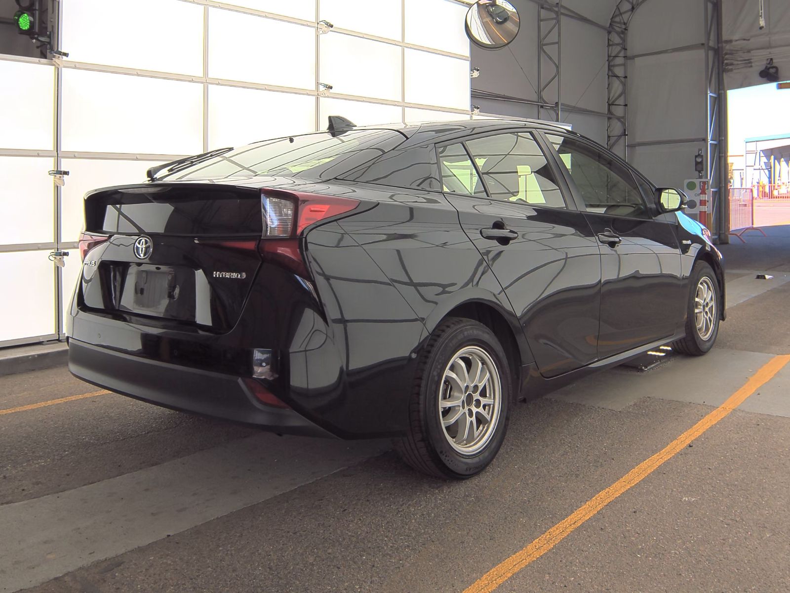 2021 Toyota Prius LE FWD