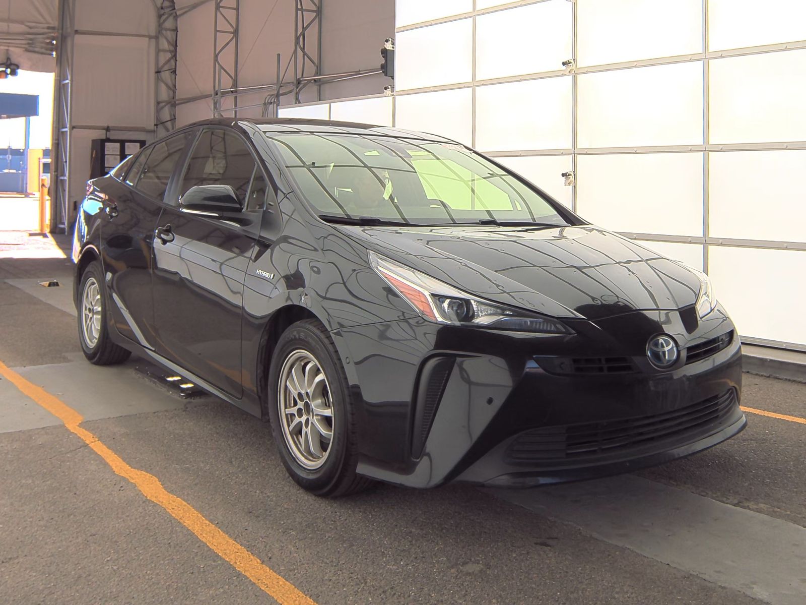 2021 Toyota Prius LE FWD