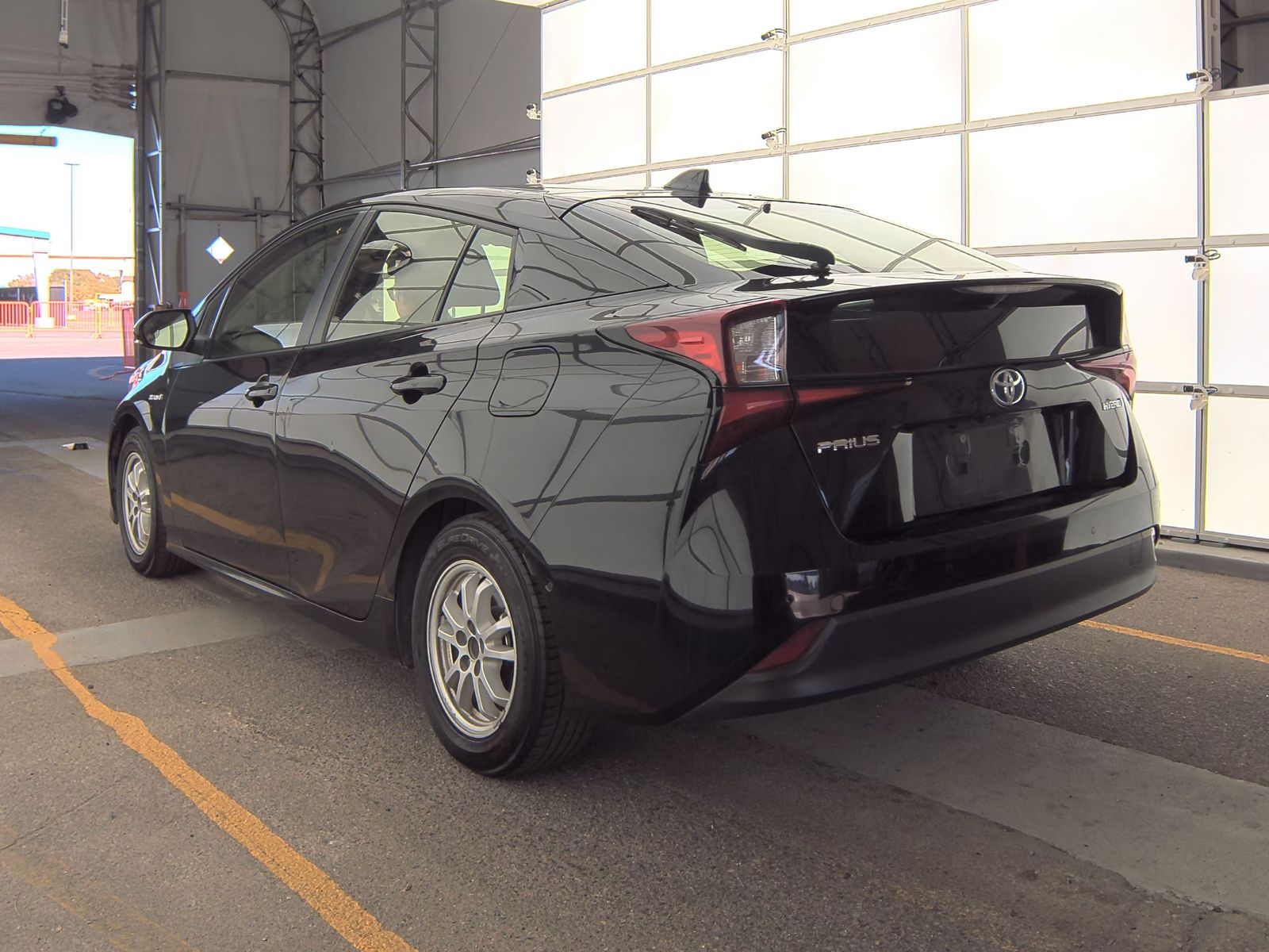 2021 Toyota Prius LE FWD