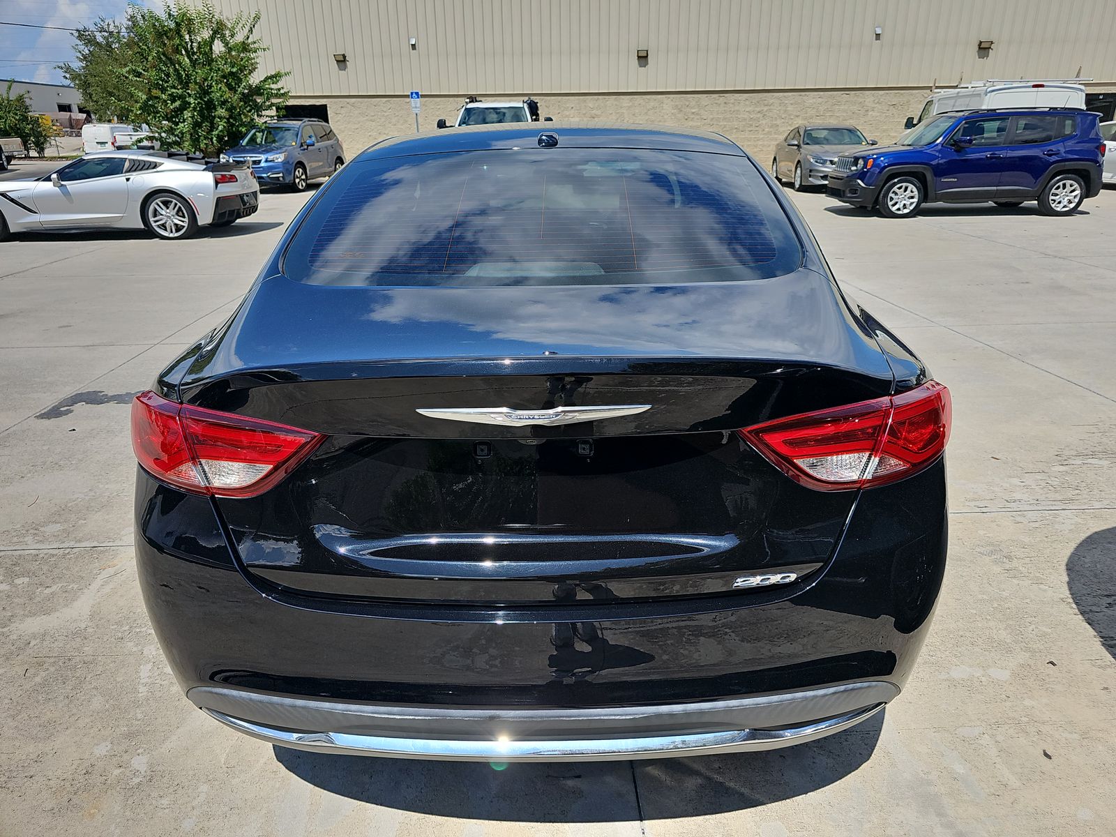 2016 Chrysler 200 Limited FWD