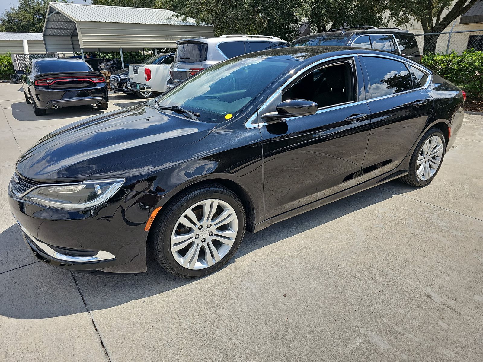 2016 Chrysler 200 Limited FWD