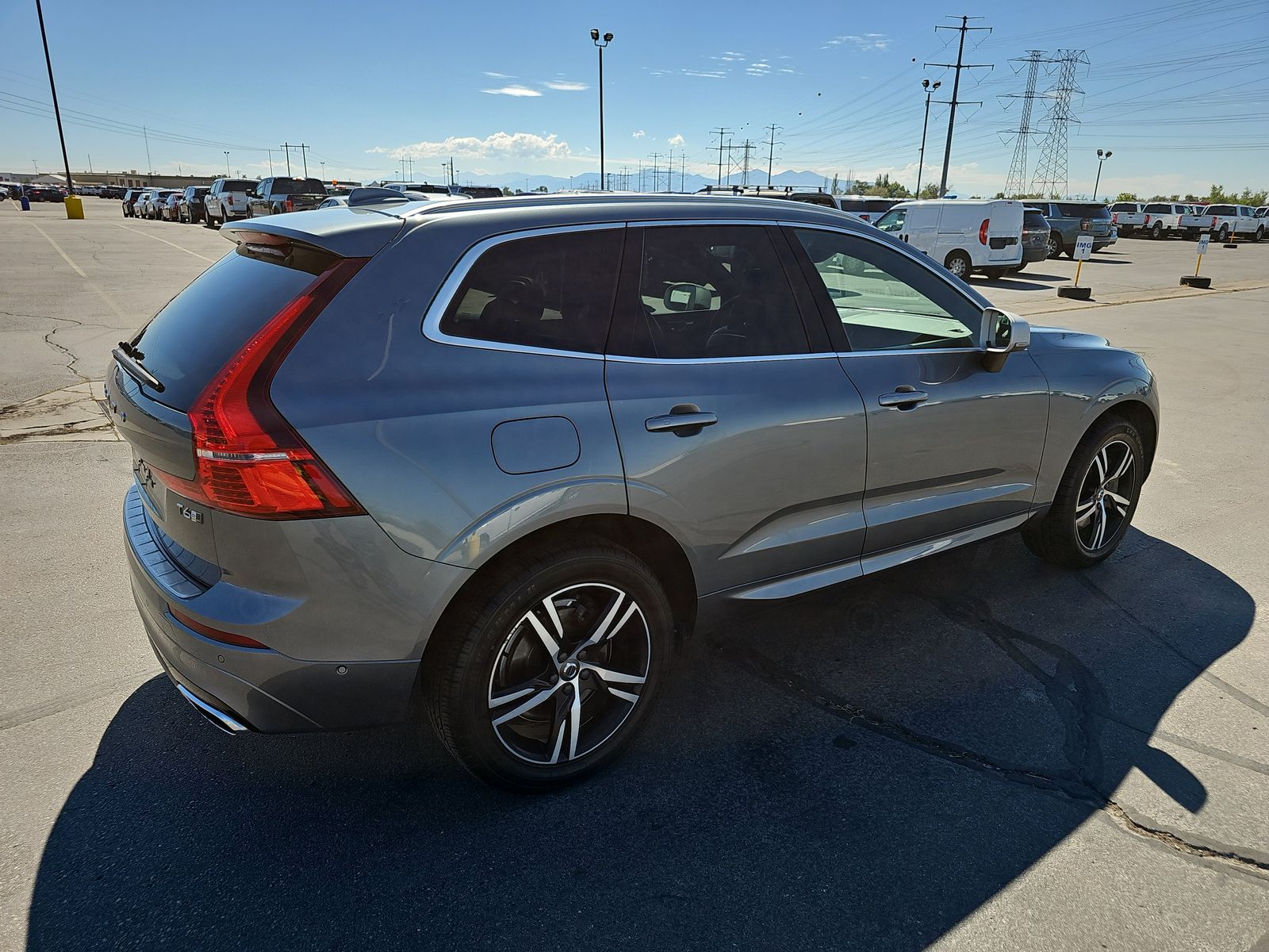 2018 Volvo XC60 T6 R-Design AWD