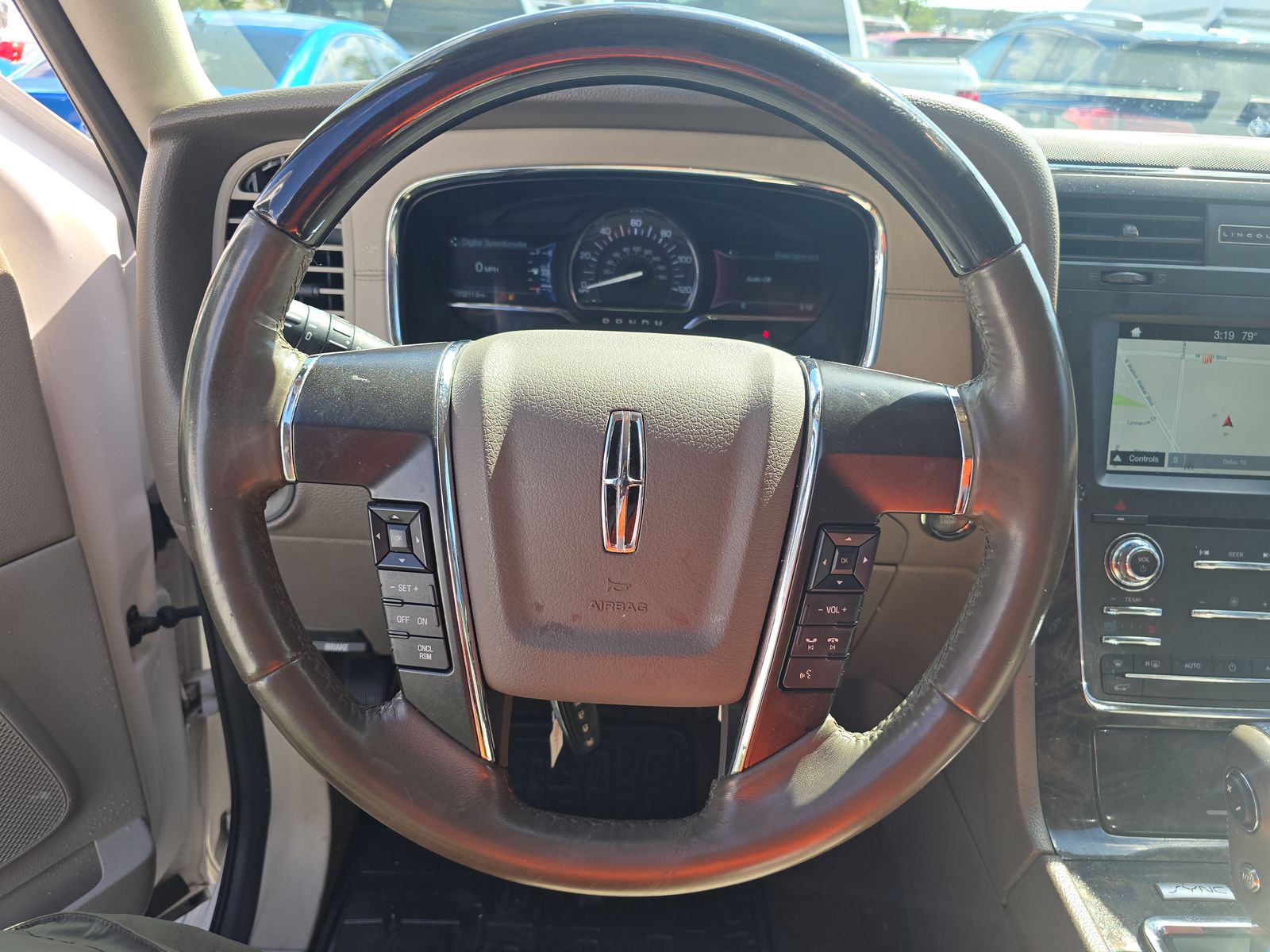 2016 Lincoln Navigator Select RWD