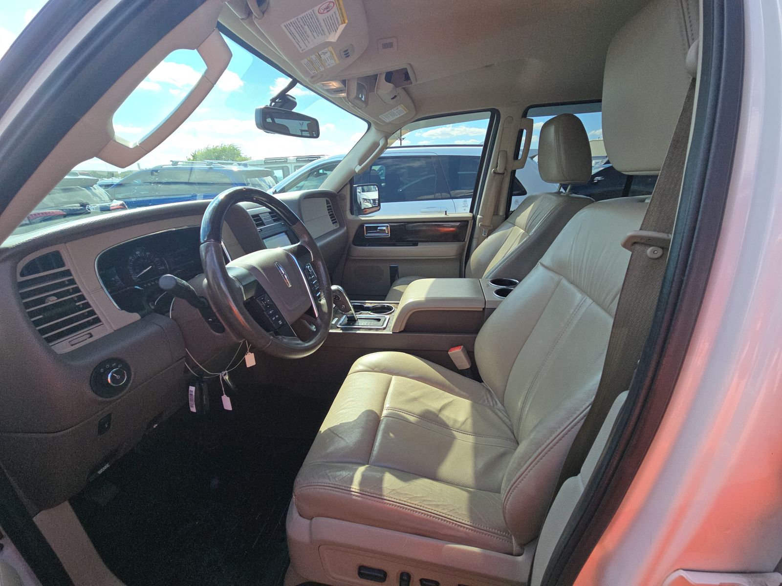 2016 Lincoln Navigator Select RWD