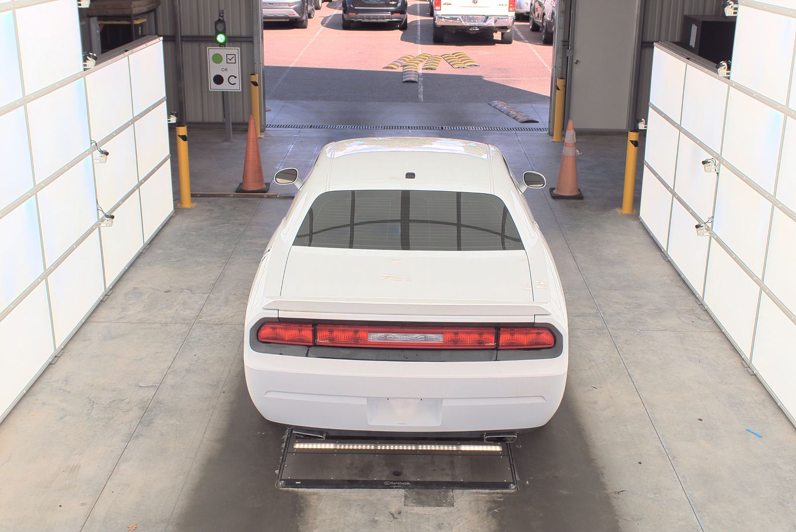 2013 Dodge Challenger R/T RWD