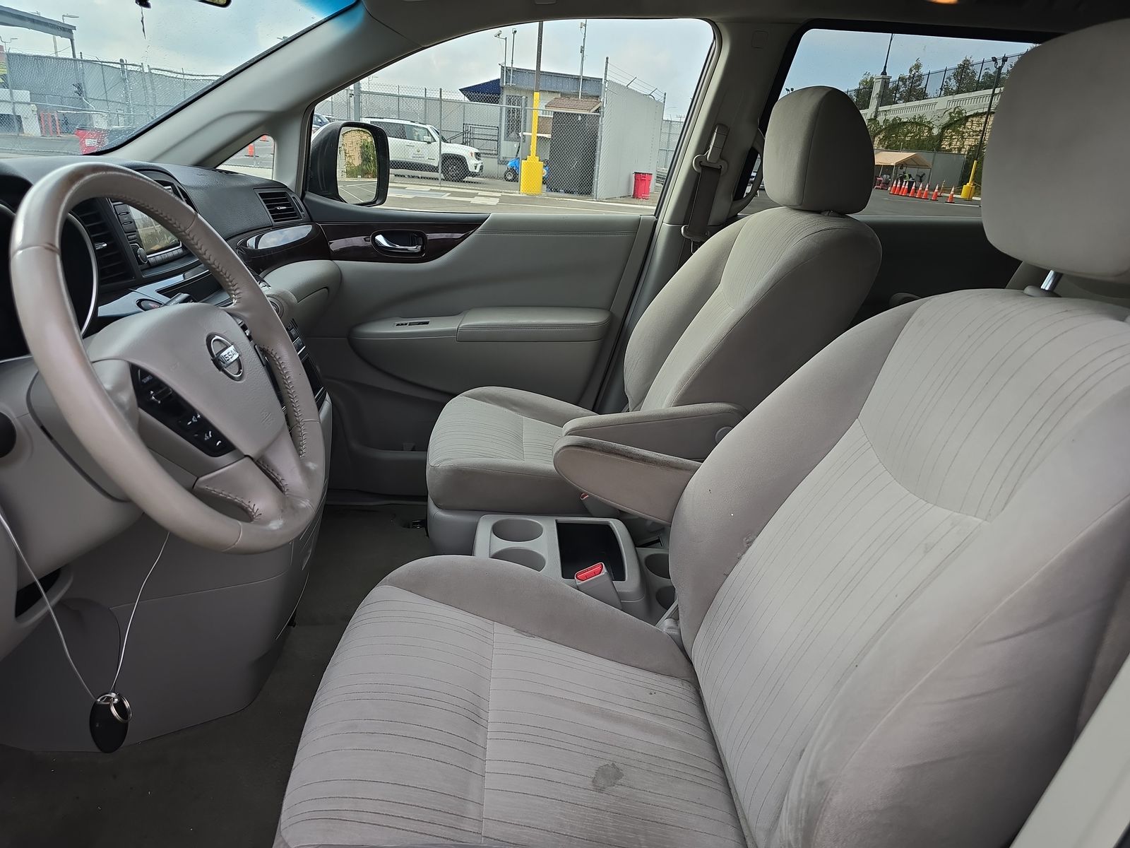 2016 Nissan Quest SV FWD