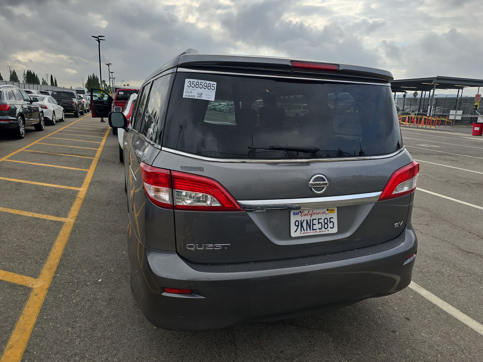 2016 Nissan Quest SV FWD