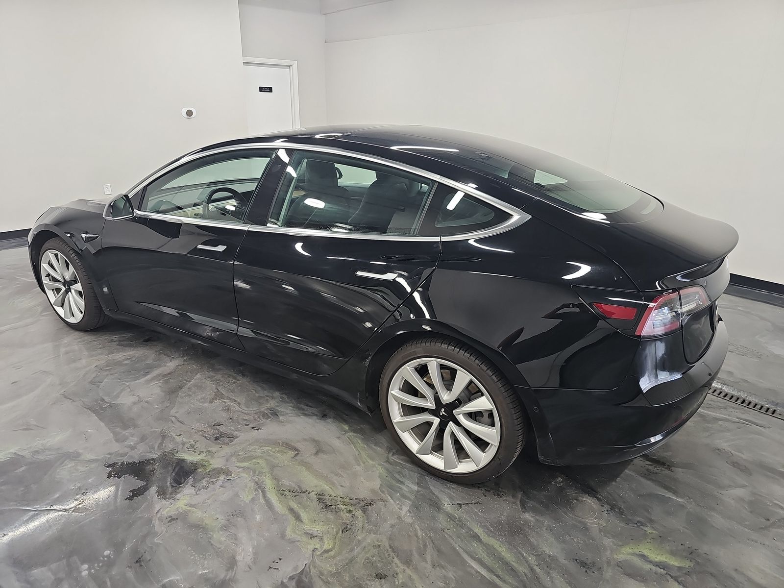 2020 Tesla Model 3 Standard Range Plus RWD