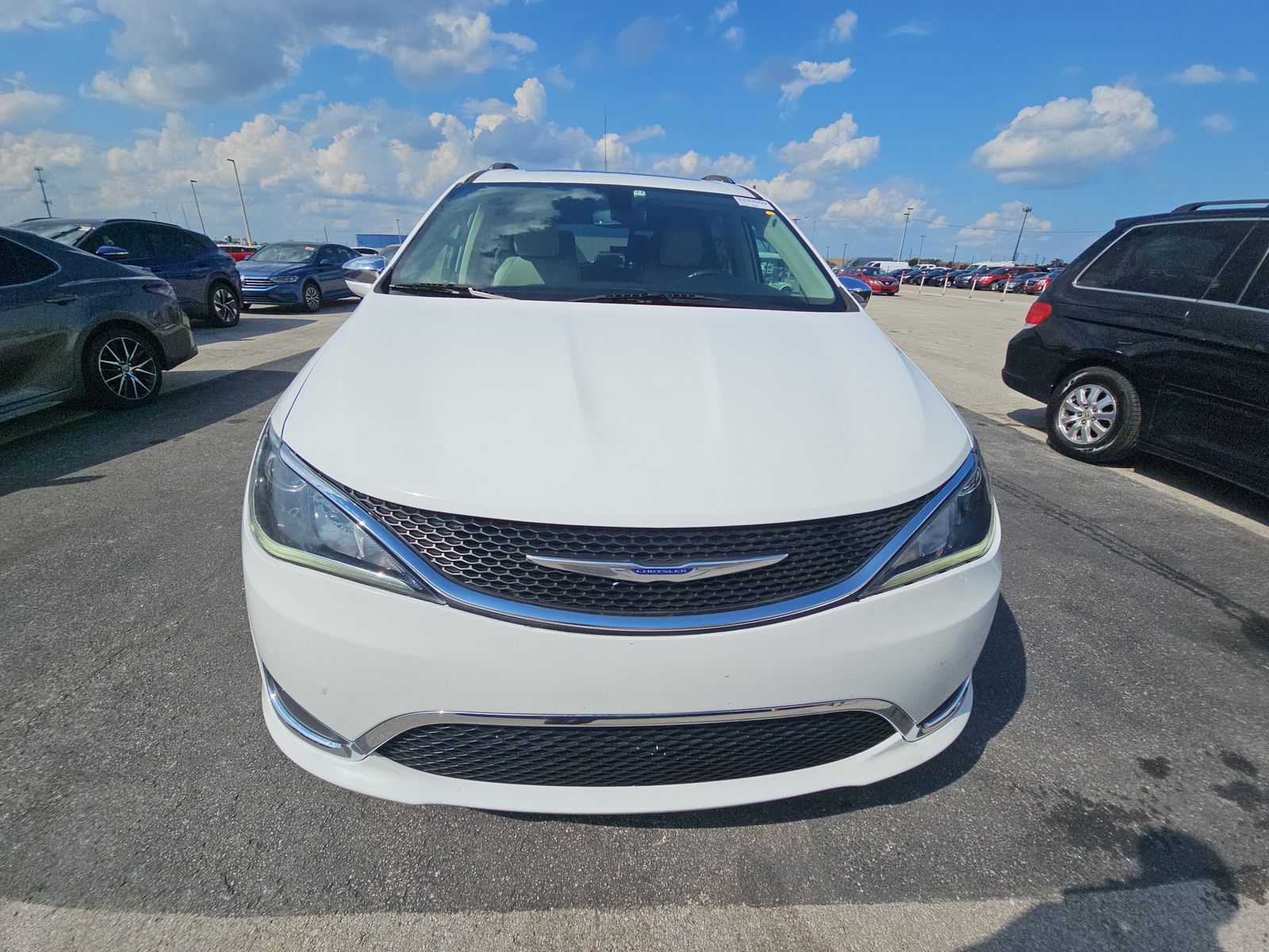 2020 Chrysler Pacifica Limited FWD