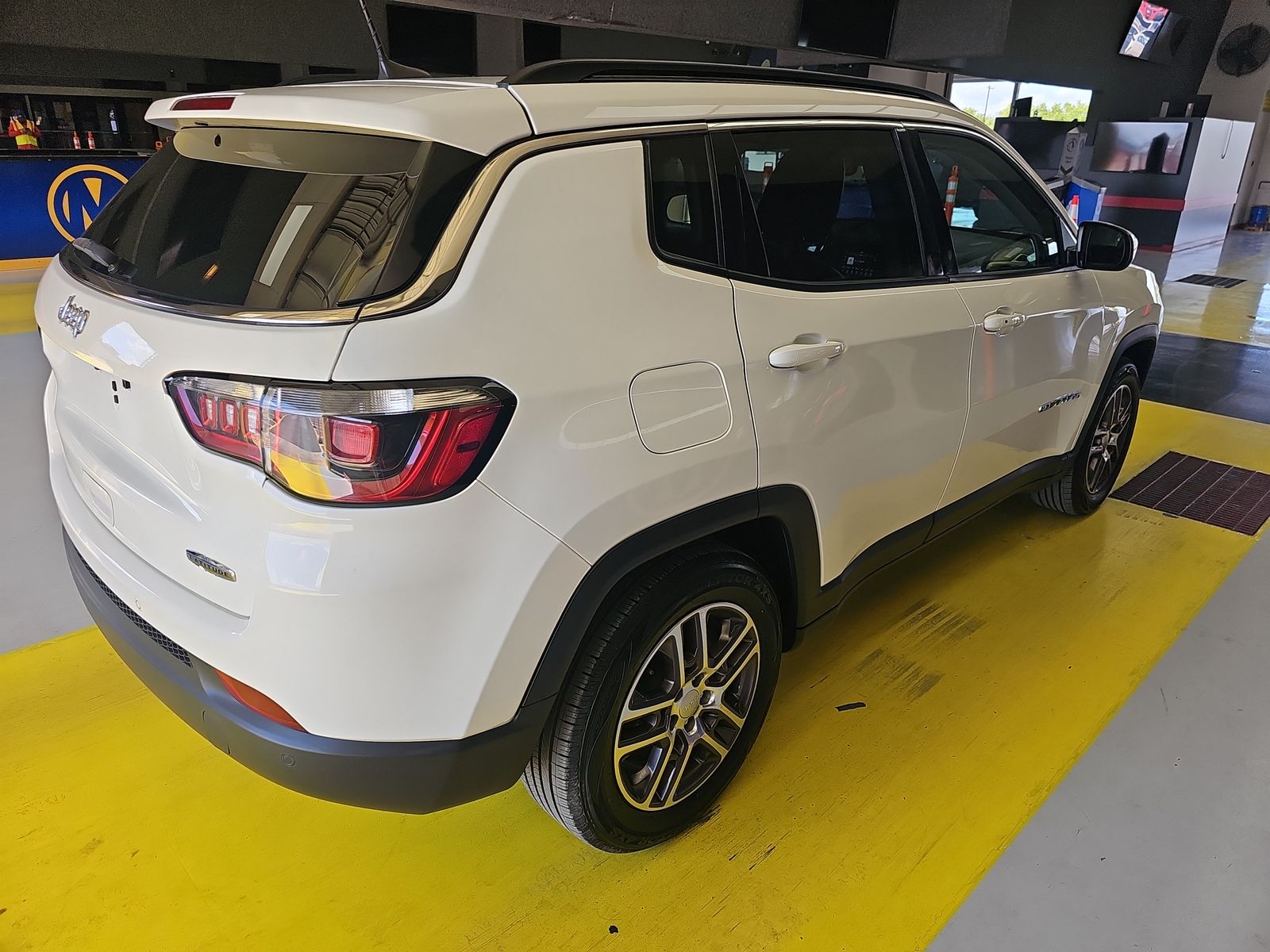 2020 Jeep Compass Latitude FWD