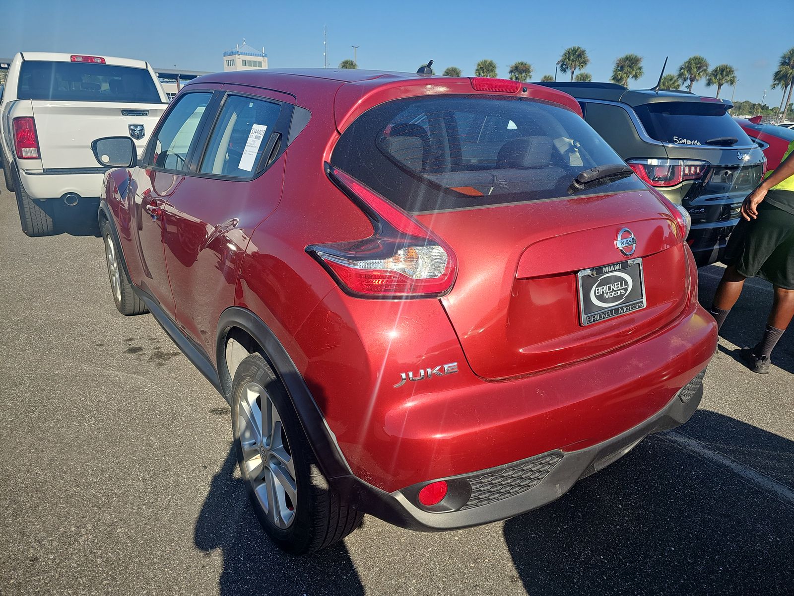 2017 Nissan JUKE S FWD