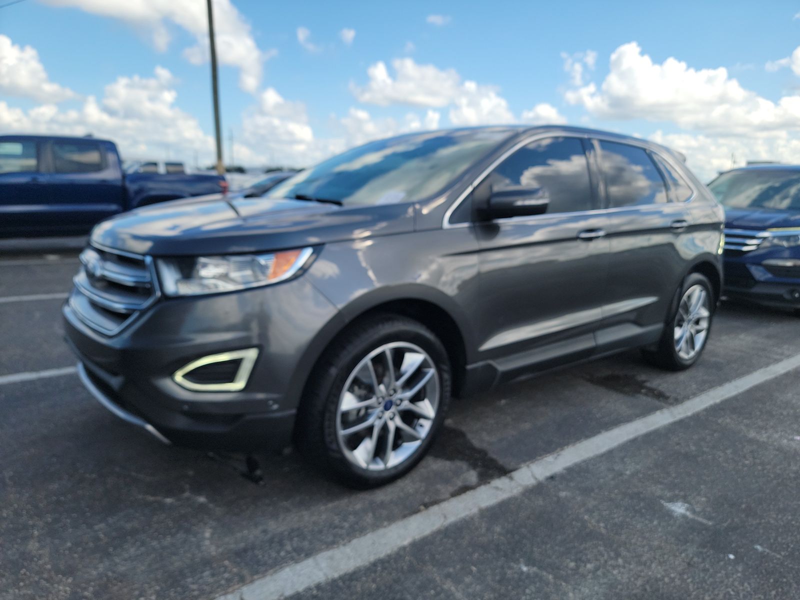 2016 Ford Edge Titanium FWD